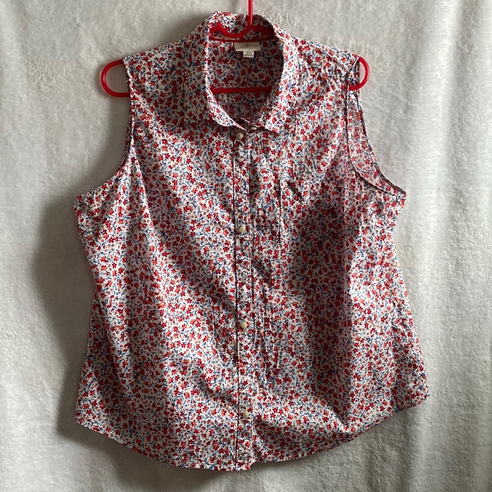 St. John’s Bay sleeveless button down (XXLP)